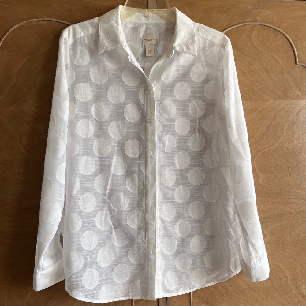 Chicos white long sleeve button down shirt